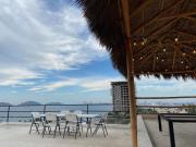 Charming Loft Steps to the Malecon