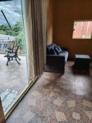 Mi Hábitat Dormitorios con Sala Cocina Comedor y Quincho