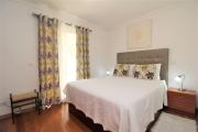 Yellow Apartment T1