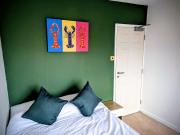 Winchester 5 bedroom near city and motorways