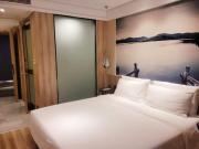 Atour Hotel Nanjing Sun Yat-sen Mausoleum Scenic Area Alfalfa Garden Subway Station