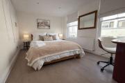 1 Bed Chic Apartments in Chelsea Central London FREE WIFI by City Stay Aparts London