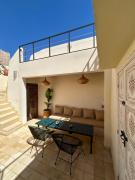 Riad white lotus