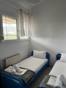 Top Yerakinà Top YerakinÃ