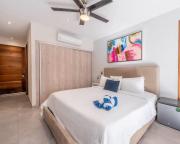 Luxury Condo, Hab Privada 100MB AC Gym Pool Cine