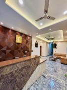 Hotel Tara Grand