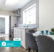 Tudors eSuites 5 Bedroom House #101R