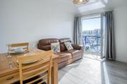 The Crows Nest - 1 Bed Apartment - Swansea Marina