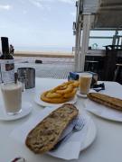 Apartamento a 50 m del mar con aire acondicionado y WiFi, Ideal familias,parejas