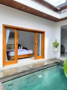 Villa Sinyo By Mentaripro Bali