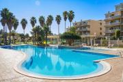 VPlaza Private Garage,Balcony&Pool View Flat
