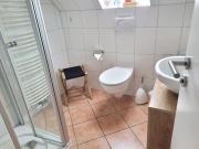 Kleine Krabbe in ruhiger Sackgassenlage