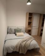 Room with a private bathroom in the city center