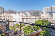 Table Mountain n City Vistas 2BD w Parking n Gym n Pool