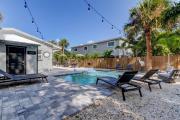 Walk to beach (1 block), pool, putt putt, triplex