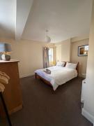 Flat 2 28 St Helens Road Hastings relaxing park view apartment