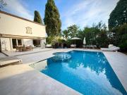 B077 Superbe villa avec piscine centre de Cannes
