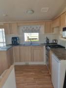 Top Jaywick Sands