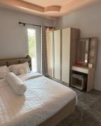 Sunshine Rest Resort