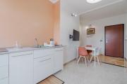 GuestHost - Cozy Flat near Bengasi Metro Station