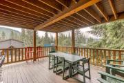 Recently updated in 2024-Large dog-friendly home with covered deck