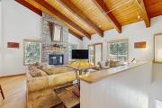 Family-friendly home with mountain views pool table fireplace & spacious deck