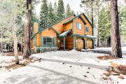 Spacious Lodge Near Donner Lake with Shared Pool & Hot Tub