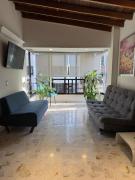 Loft luminoso cerca al Metro y Estadio