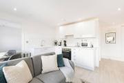Modern 1BED Top Floor Apartment in Central Ipswich