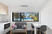 Top Kingston Beach