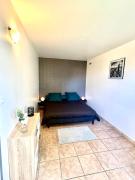 Maison individuelle Hourtin centre jardin clos