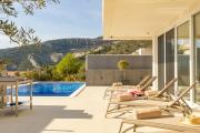 Pool apartment Maja & Petra