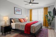 The Westwood - Charming Duplex Walkable to Plaza