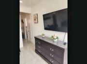 Chic Beachside Studio with Modern Comfort