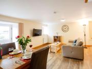 Top Llandderfel