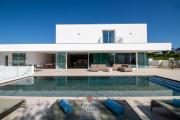 Modern 4-Bedroom Villa with Infinity Pool