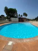 Beautiful house between sea and forest - Pool & Garden