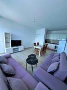 201 Meridiano View Apartment