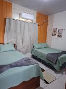 cantinho da Raq,um quarto SUÍTE com ar condicionado duas camas de casal perto doAeroporto, UEPA, Rodoviaria, magueirao, UFPA,parque ambiental,