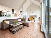 Penthouse with Lake View Terrace