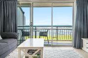 Top Lennox Head
