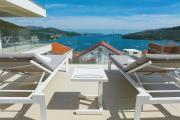 Top Marina