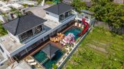 10BR Japanese style, 2 Pools & Slide in Canggu