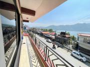 Hotel Everest Lake View