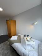 Student Only Modern Non-Ensuite Room at Ivy Halls Cricklewood