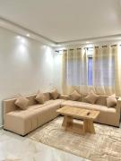 Downtown and beach, ideal stay