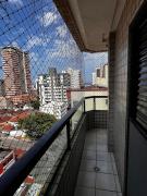 Tupi , 2 dorm 2 quadras da Praia- 6 Hospedes- Wi Fi- Sacada -2 TVS