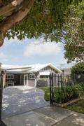 Top Umina