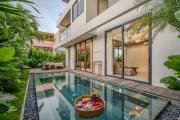 Kulu Villa 4BR Luxury Villa with Rooftop - Uluwatu