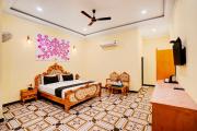 Super OYO Palette Hotel and Resort LBS International Airport Formerly Banaras Kila